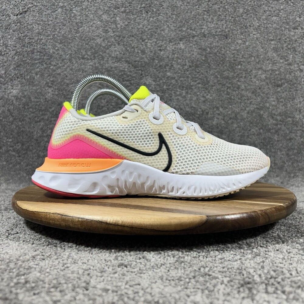 Nike Renew Run CK6360-005 Women’s Size 7.5 White Athletic Running Shoes Used - Picture 1 of 12